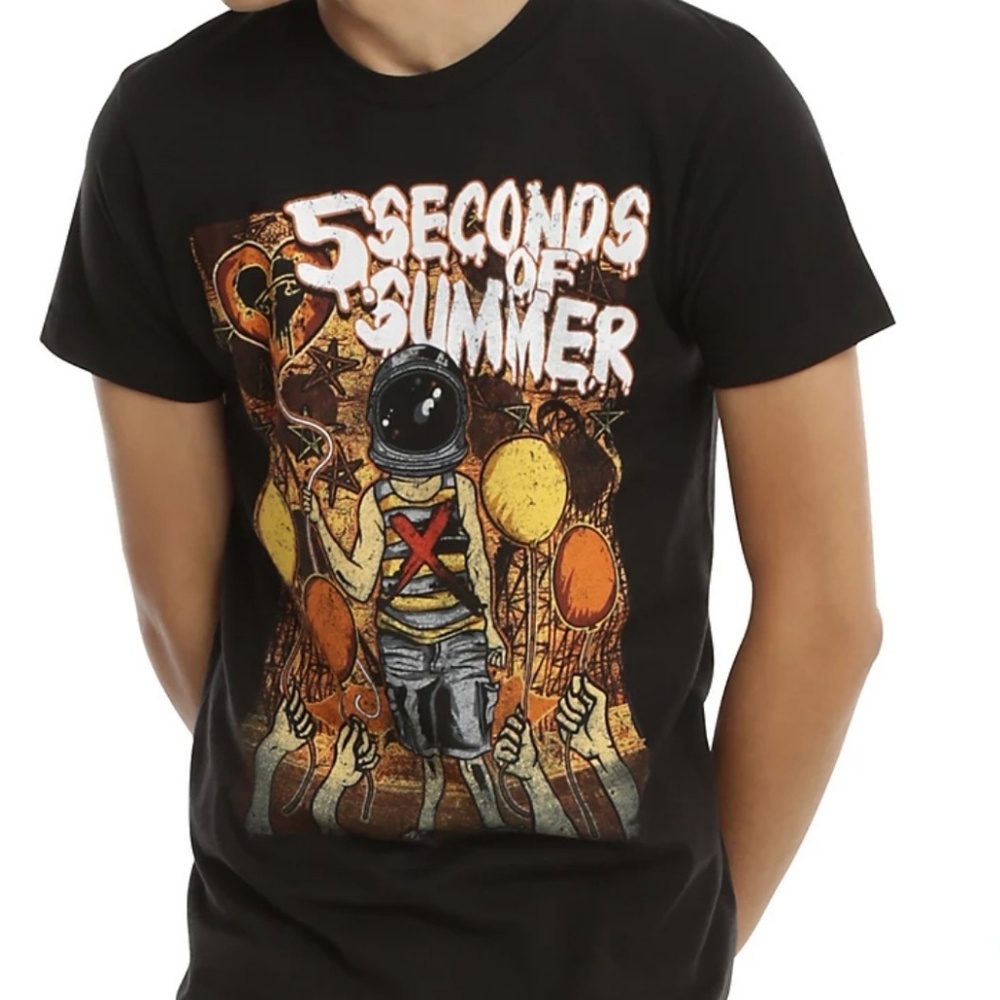 5 SECONDS of SUMMER Graphic "Astronaut Kid" Band